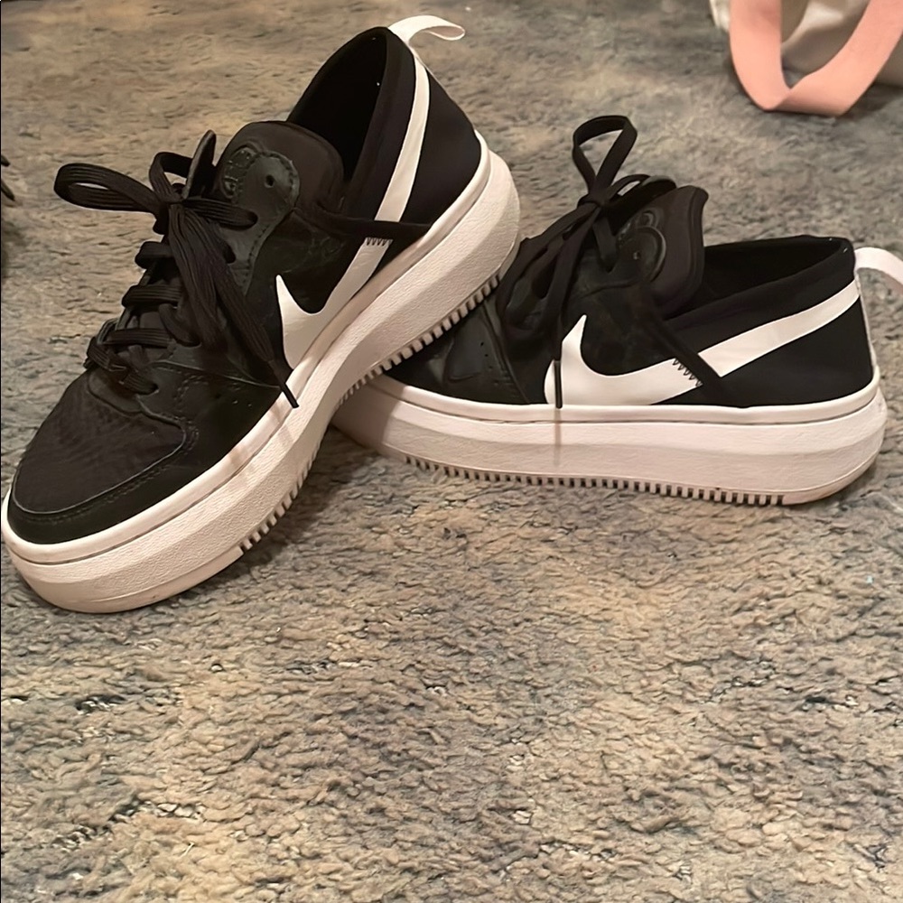 Nike court Vision Alta Shoe